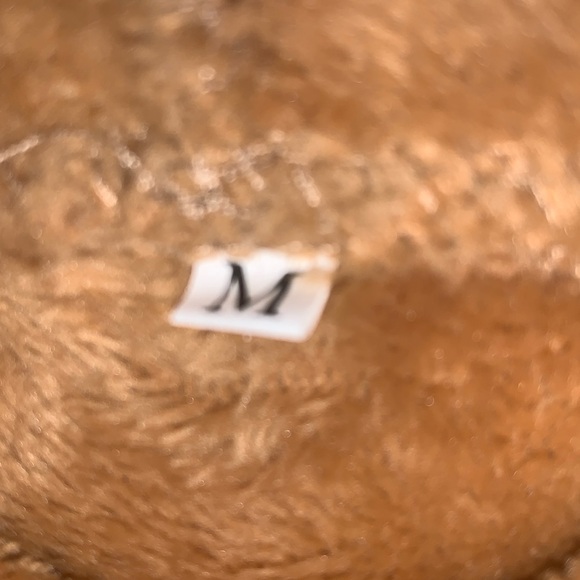 PLUSH ROBE in yummy butterscotch, embroidered crest, regal bell sleeves. M - Picture 11 of 16